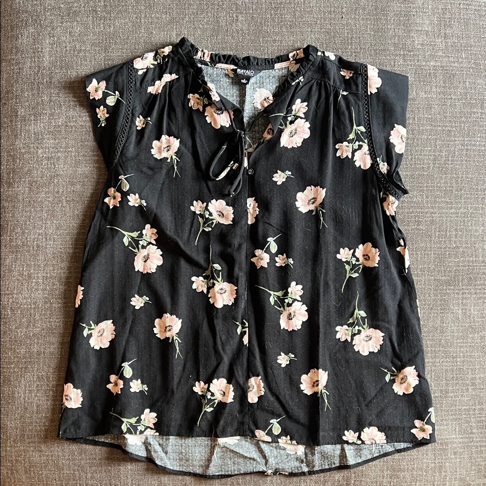 Buffalo Black and Pink Floral Blouse